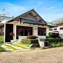 Puncak Villa Lotus D33, Hotel in Cipanas