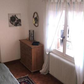 Suite privé pres de Cergy، فندق في Ableiges