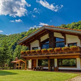 Avalanche Plaiul Foii, Hotel in Zărneşti