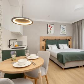 Modrak Apartamenty, hotelli Swornegaciessa