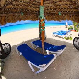 Rollezz Villas Beach Resort, hôtel à Old Bight