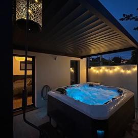 LOFT & SPA, aux Portes de Disneyland et de Paris, hotel in Saint-Thibault-des-Vignes