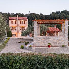 Casa Samos Apartments