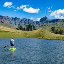 Gooderson Leisure Fairways Self Catering, hotel v destinácii Drakensberg Garden
