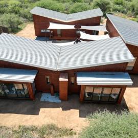 Emintha Log House, hotel in Mmukubyane