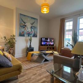 Home in London, N14 nearby Trent Park and Alexandra Palace, hotel a East Barnet