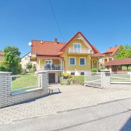 Nr 26 Ferienhaus Farkas, hotel in Vonyarcvashegy