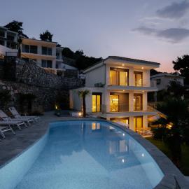 Hillside Villa - Pnoe