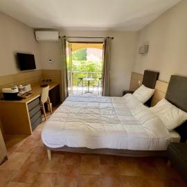 Studio confortable avec piscine, hotel di Sisco
