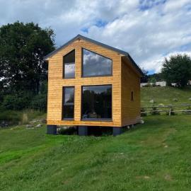 Tiny house & AC, Hotel in Banská Štiavnica