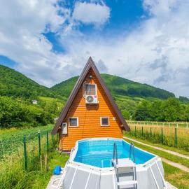 Pyramid Energy House, hotelli kohteessa Visoko