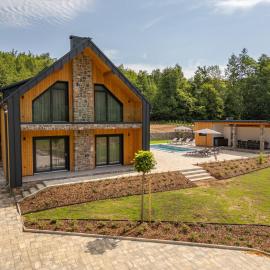 Villa Korina - Mountains, Tranquility, and Comfort