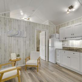 Cozy Picayune Rental Home ~ 11 Mi to Space Center!, хотел в Пикаюн
