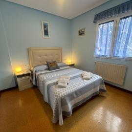 APARTAMENTO EN LLANES con plaza de garaje cubierta, hotelli Llanesissa