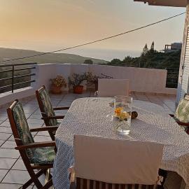Villa Thea، فندق في Sísion