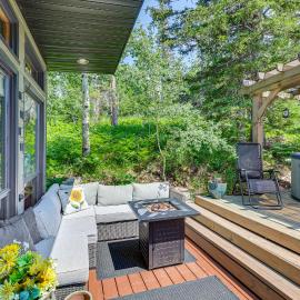 Scenic Lead Cabin: Steps to Terry Peak Ski Area!
