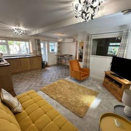 Theé Óldé Cow Shéd Cottingham, Central Location, 500 meters from Cottingham Train Station, Close to Hull & Beverly, Free Parking & WI-FI , Entire Detached Property