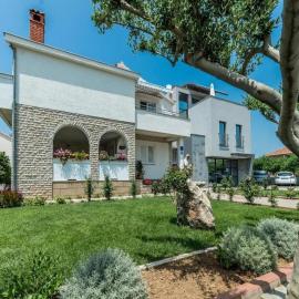Apartments with parking space Privlaka, Zadar - 23472