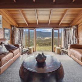 Nowhere Lodge