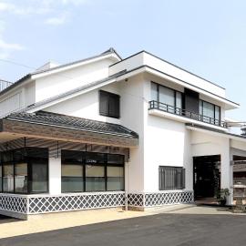 Rakusuien, Hotel in Kofu