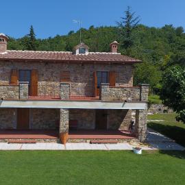 IVO house, хотел в Vezza