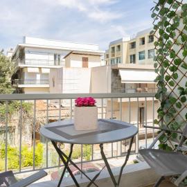Le Plaza, Modern Escape near Thessaloniki Center