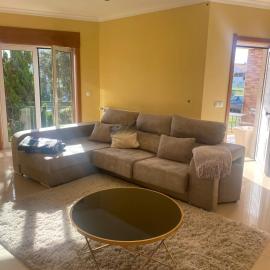 Welcoming house with terrace and garden in Barra de Mira, hotel i Areão
