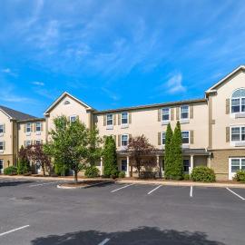 Comfort Inn & Suites Hadley - Amherst, hotel em Hadley