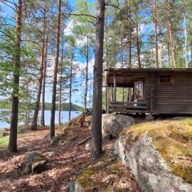 Metsäsydän mökki 1 Minttumaari, hotel en Puumala