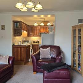 Lyndale self-catering apartment Sleeps 4
