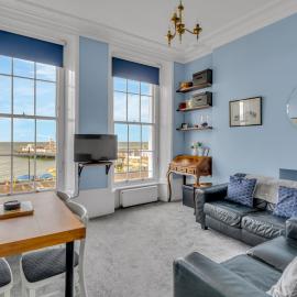 Sea view flat in Herne Bay Kent - Pass the Keys, Hotel in Herne Bay