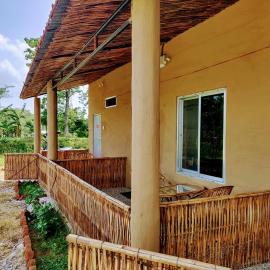 Fish O Farm Guest House, hotel in Jhawāni