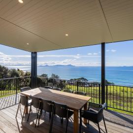 Slice of Paradise - Waipu Cove Holiday Home