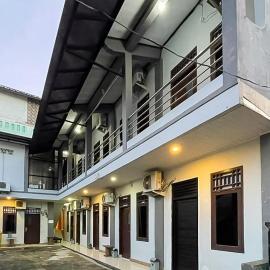 RedDoorz Syariah near Mall Of Serang, viešbutis mieste Kumprung