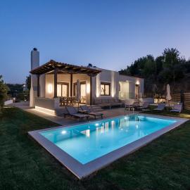 Villa Wisdom - Elegant & Homely with Pool, Galatas