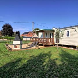 Mobilhome 3 chambres 6 personnes, hotell i Saint-Loup
