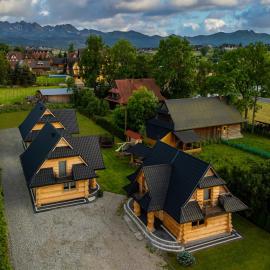 Leśny Dwór Premium Chalets Zakopane, hotel din Murzasichle