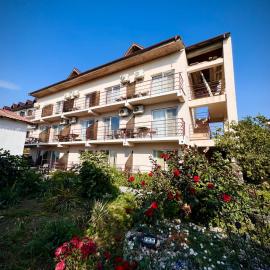 Casa Roman II by the sea, hotel in Costinesti