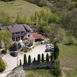 Panzio Anett, hotell i Pietroasa