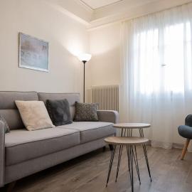 Erato Cosy Apartment by Home SH