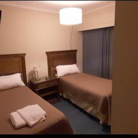 La Rosa de los Vientos – hotel w mieście Puerto Deseado