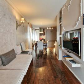 Luxury in the Center by Host Hero