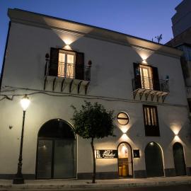 La Dimora dei Paladini، فندق في باغيريا