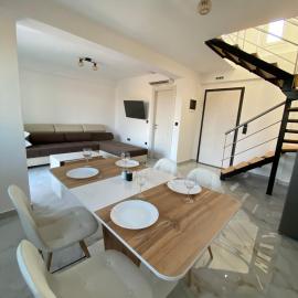 LUZ DEL SOL Villas, hotel in Nea Moudania