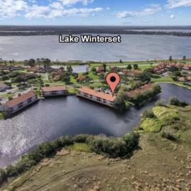 Lakefront Retreat in Winterset