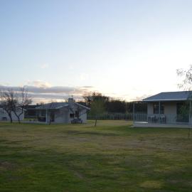 Mayfair Farm Cottages, hotel in Oudtshoorn