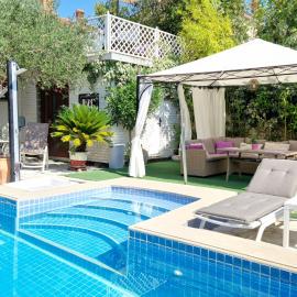 Avalena Residence