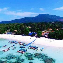 Charming Lipe Beach Resort, hotel in Ko Lipe
