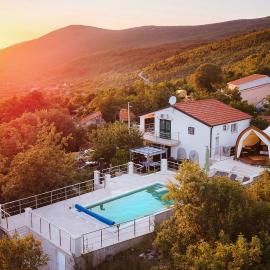 ELYSIUM Villa Slivno, hotel u gradu Slivno