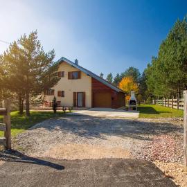 Holiday Home Tisa, Hotel in Rudanovac